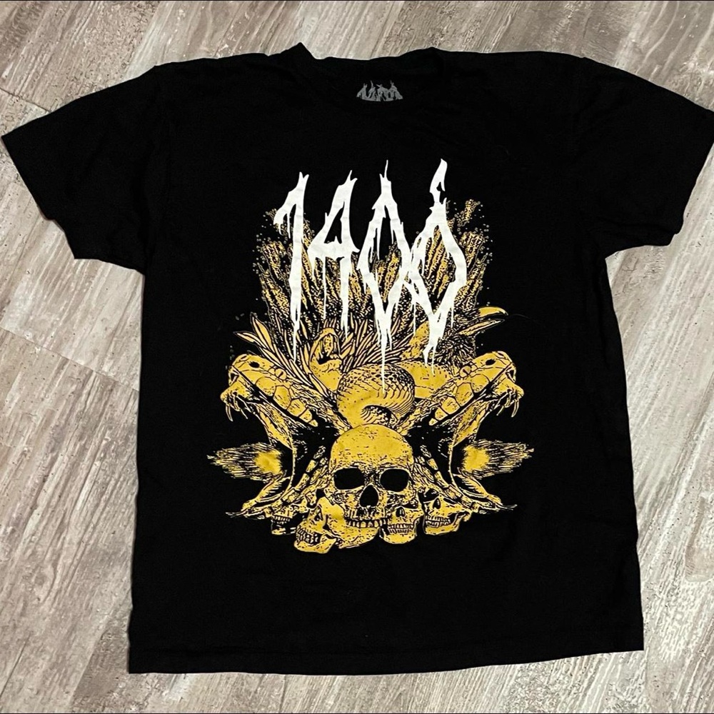 black 1400 trippin redd shirt